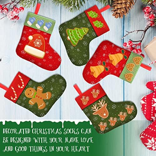 גרבי חג מולד קטנים כרטיסי מתנה 7 אינץ 'מחזיקי כלי כסף אדום ירוק מיני גרבי חג המולד אח אח תלייה עם פתית שלג