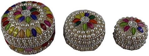 Odishabazaar Sindoor Box Stone & Moti Beaded Jarkan Work נראה מסורתי